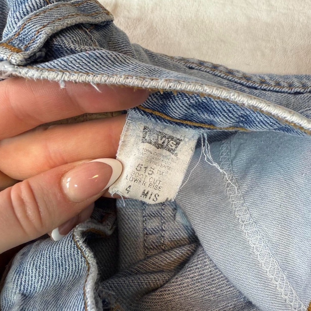 Women’s Vintage Levi’s Light Blue Boot Cut Jeans - Picture 7 of 9